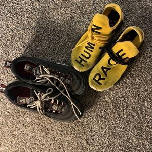 Human race & air max men’s sz 8.5